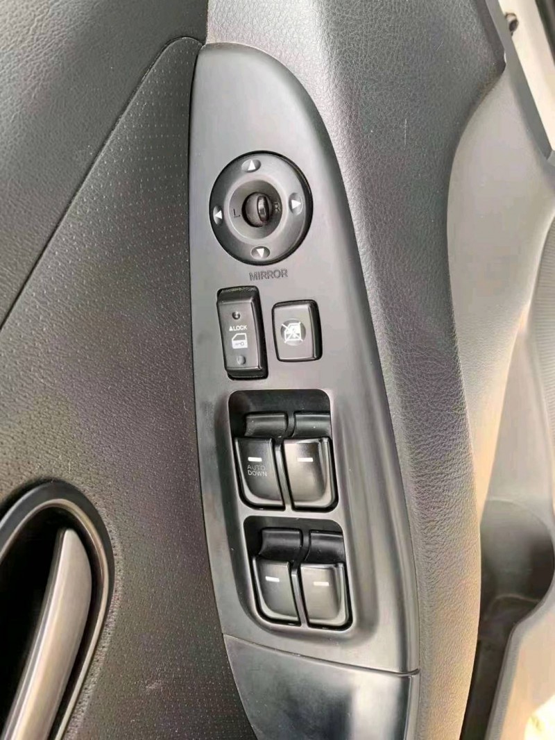 潍坊16年现代悦动6