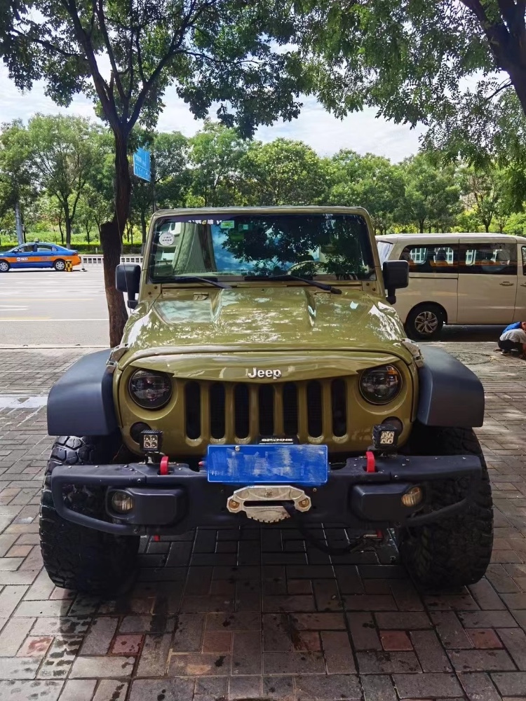 大同13年Jeep牧馬人1