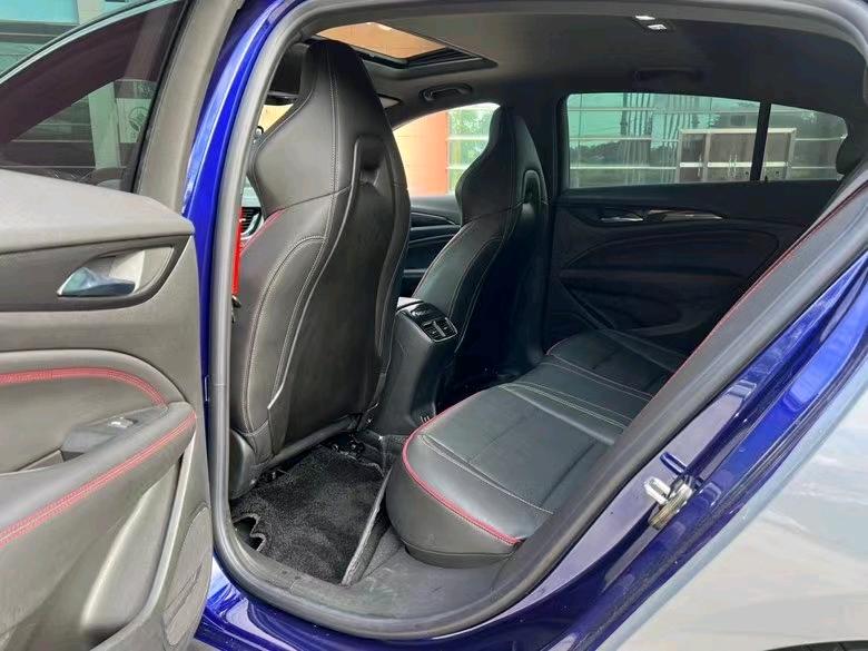 盐城20年别克君威4