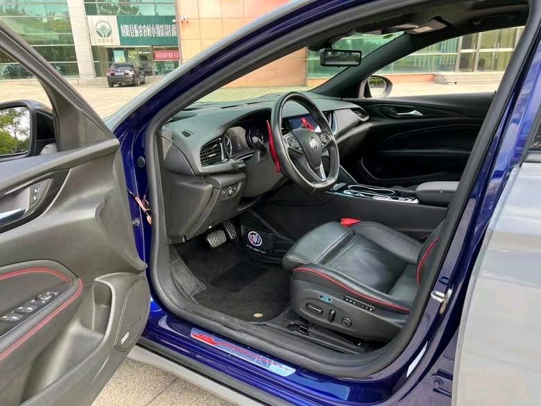 盐城20年别克君威6