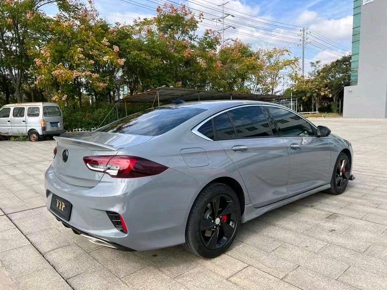 盐城20年别克君威8