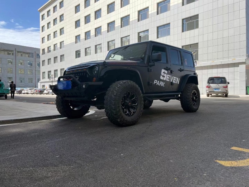 大同13年Jeep牧馬人3