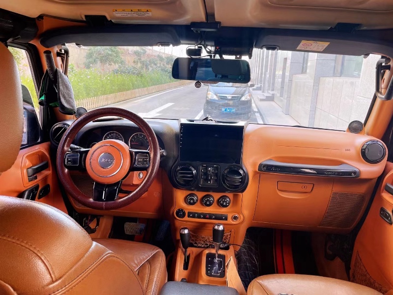 大同13年Jeep牧馬人7