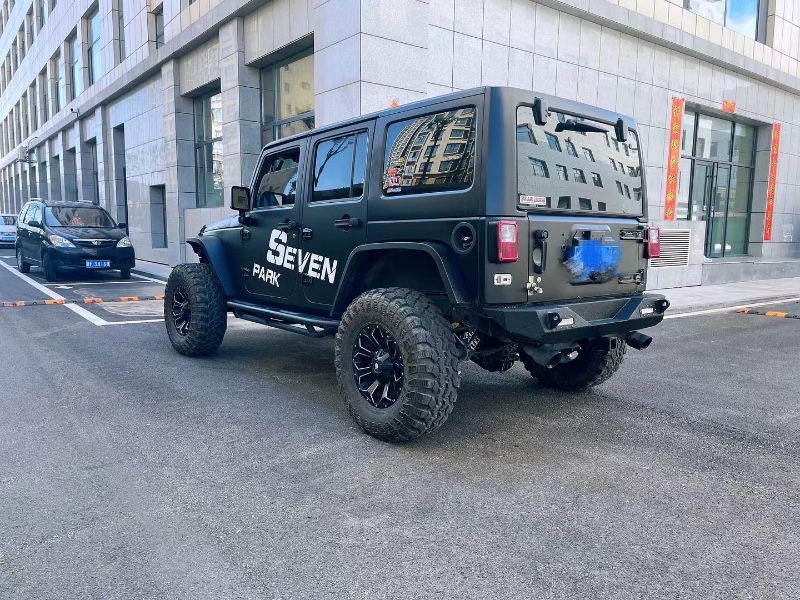 大同13年Jeep牧馬人6
