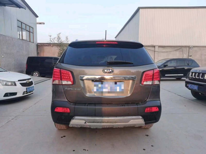 保定12年起亚索兰托8