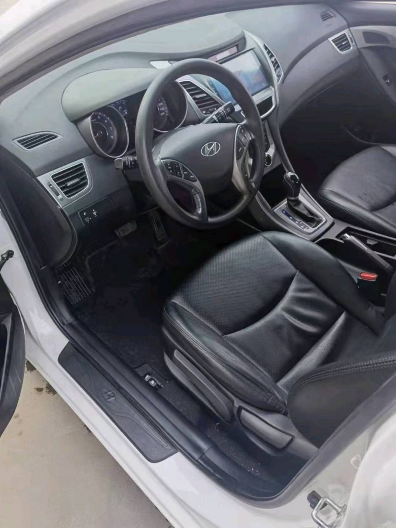 保定17年现代朗动6