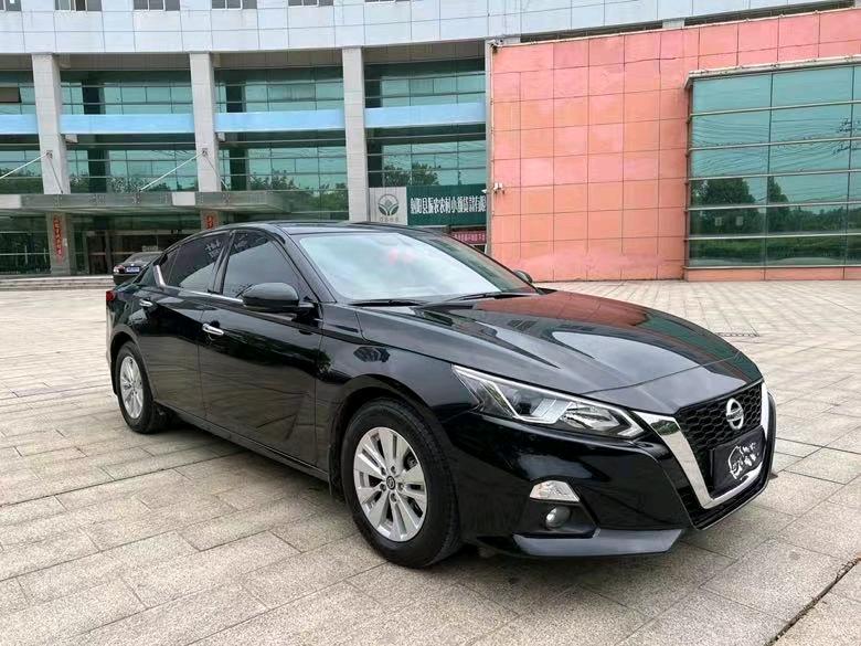 盐城20年日产天籁2