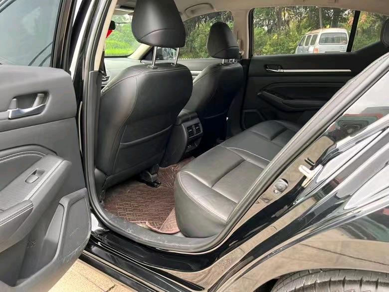 盐城20年日产天籁5