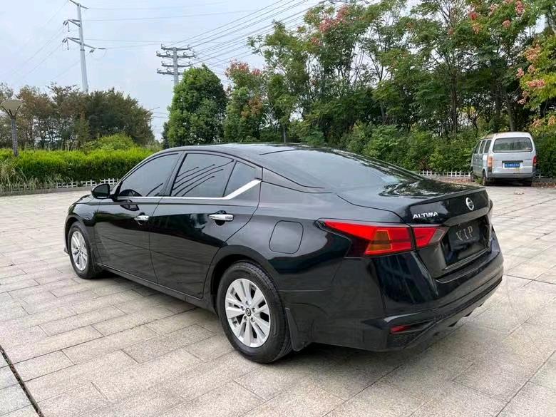 盐城20年日产天籁9