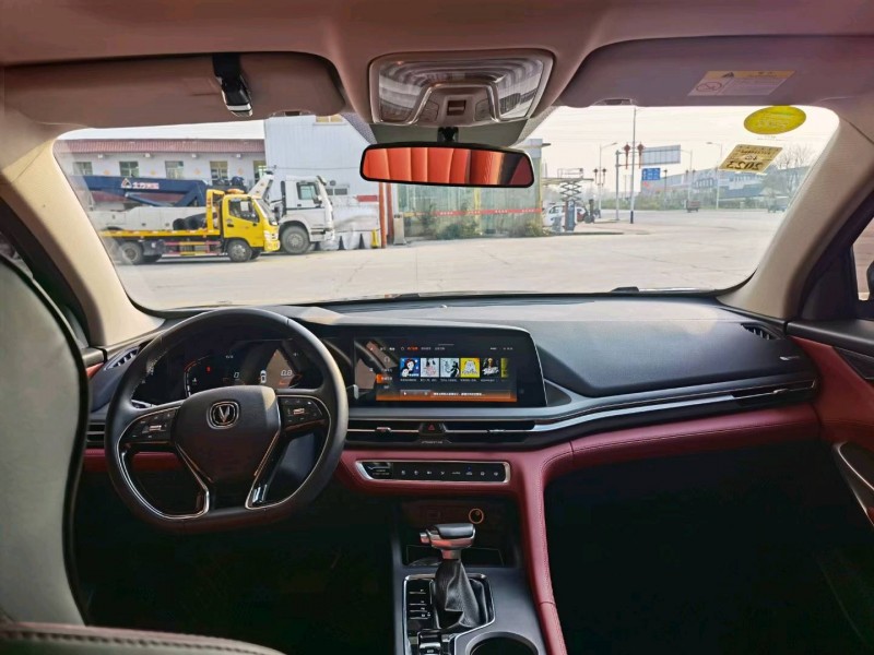 保定21年长安汽车CS755