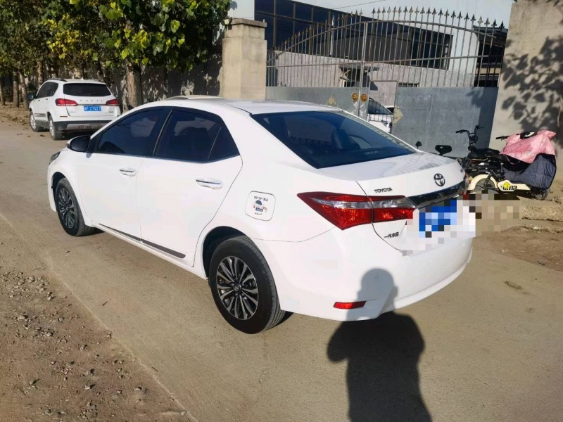 保定18年丰田卡罗拉3