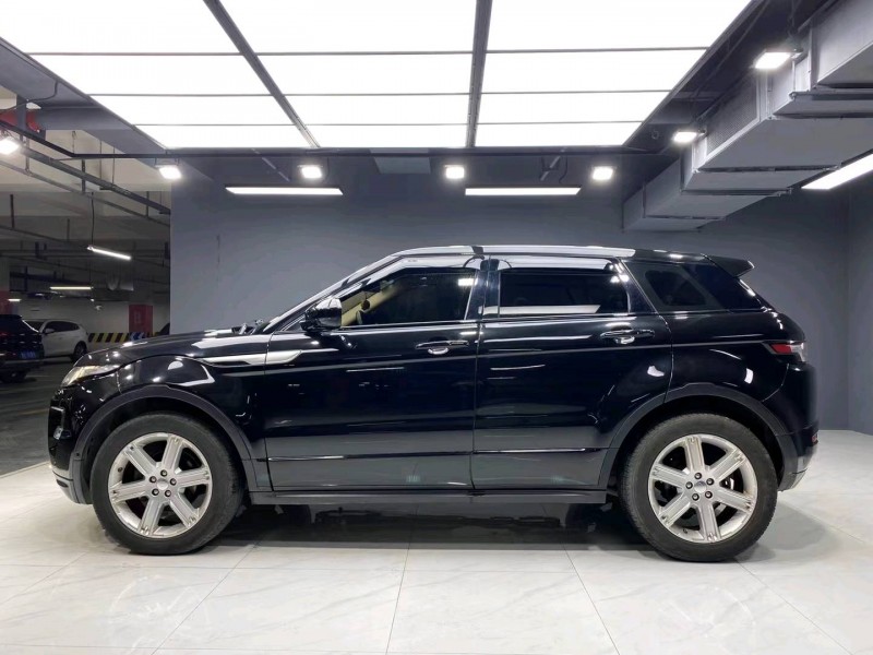 成都15年路虎极光7