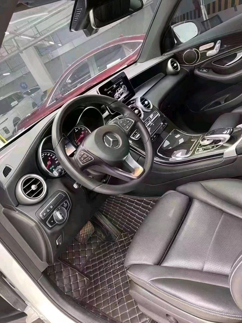 成都18年奔驰GLC6