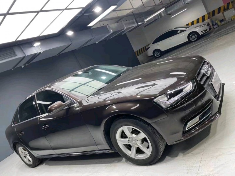 成都14年奥迪A4L2