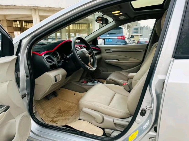 东莞14年本田锋范6