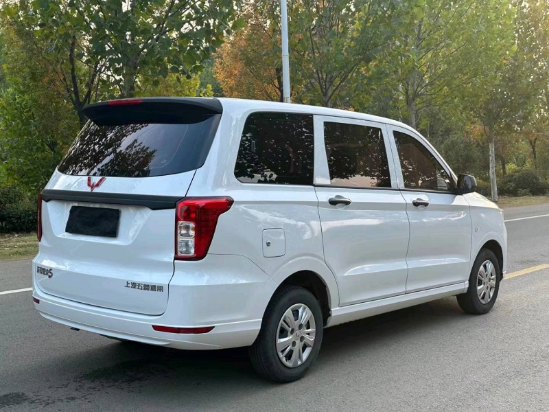 徐州21年五菱汽车宏光8