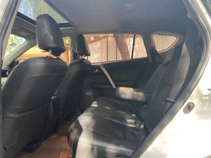 青岛16年丰田RAV4荣放6