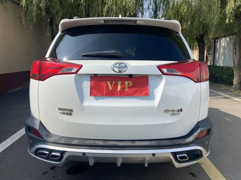 青岛16年丰田RAV4荣放9