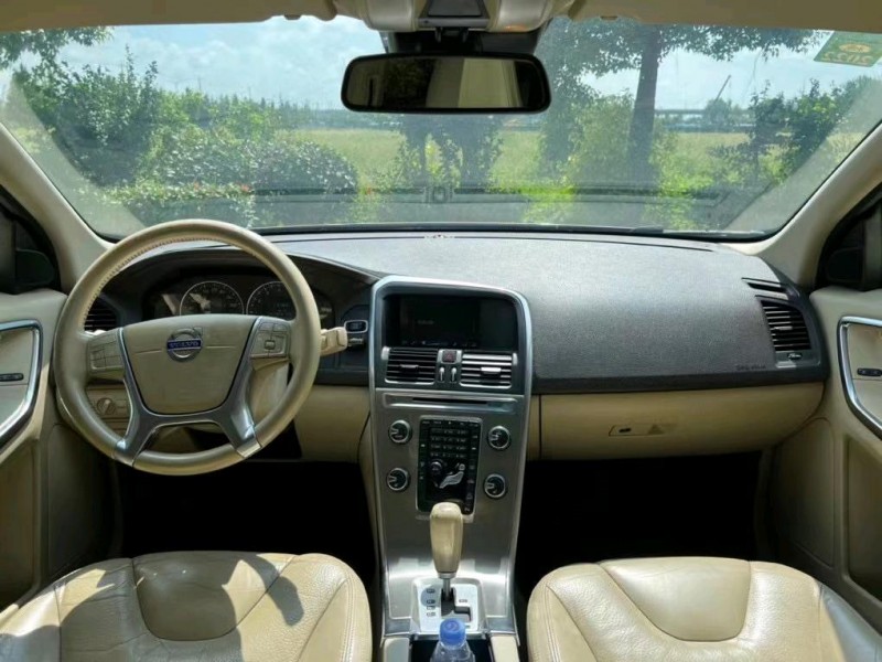 盐城12年沃尔沃XC608