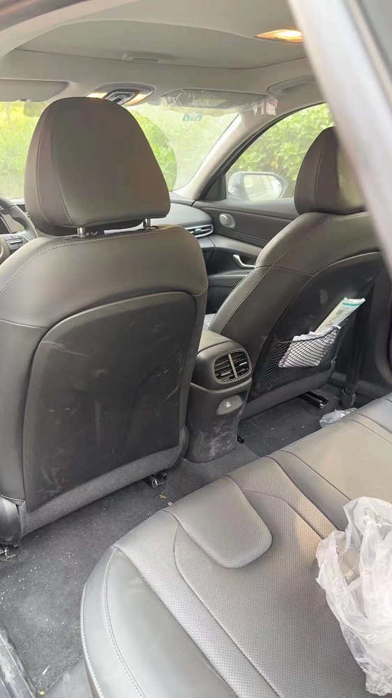 济宁22年现代伊兰特2