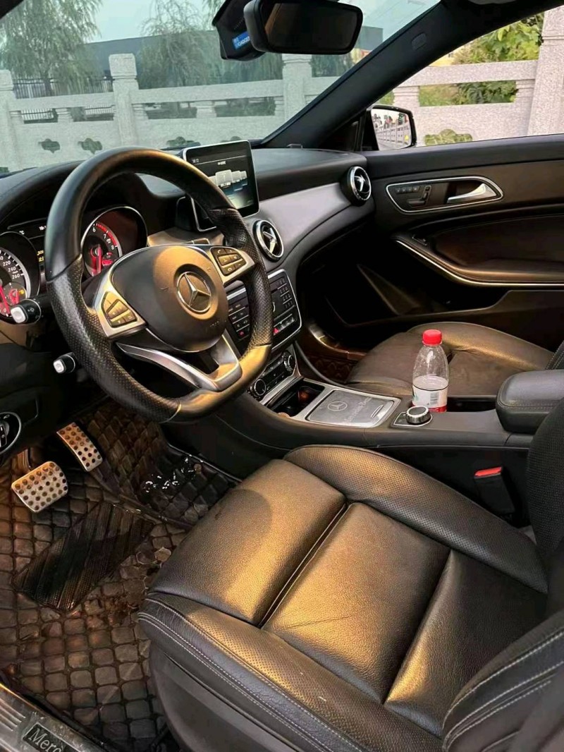 徐州16年奔驰CLA8