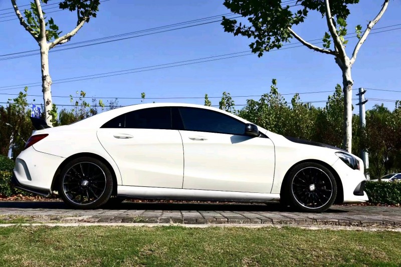 石家庄17年奔驰CLA3