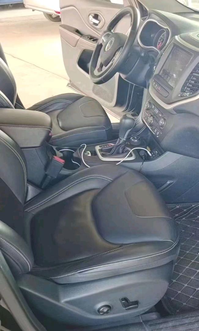 广州18年Jeep自由光2