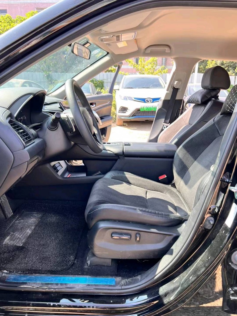 广州19年本田冠道7