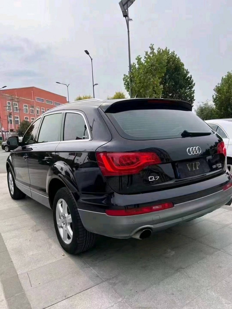 东营15年奥迪Q77