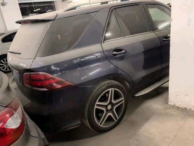 重庆16年奔驰GLE1