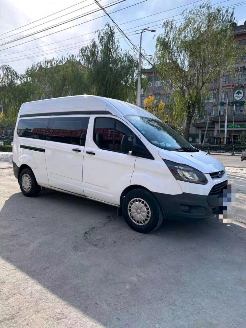 东营17年福特全顺2