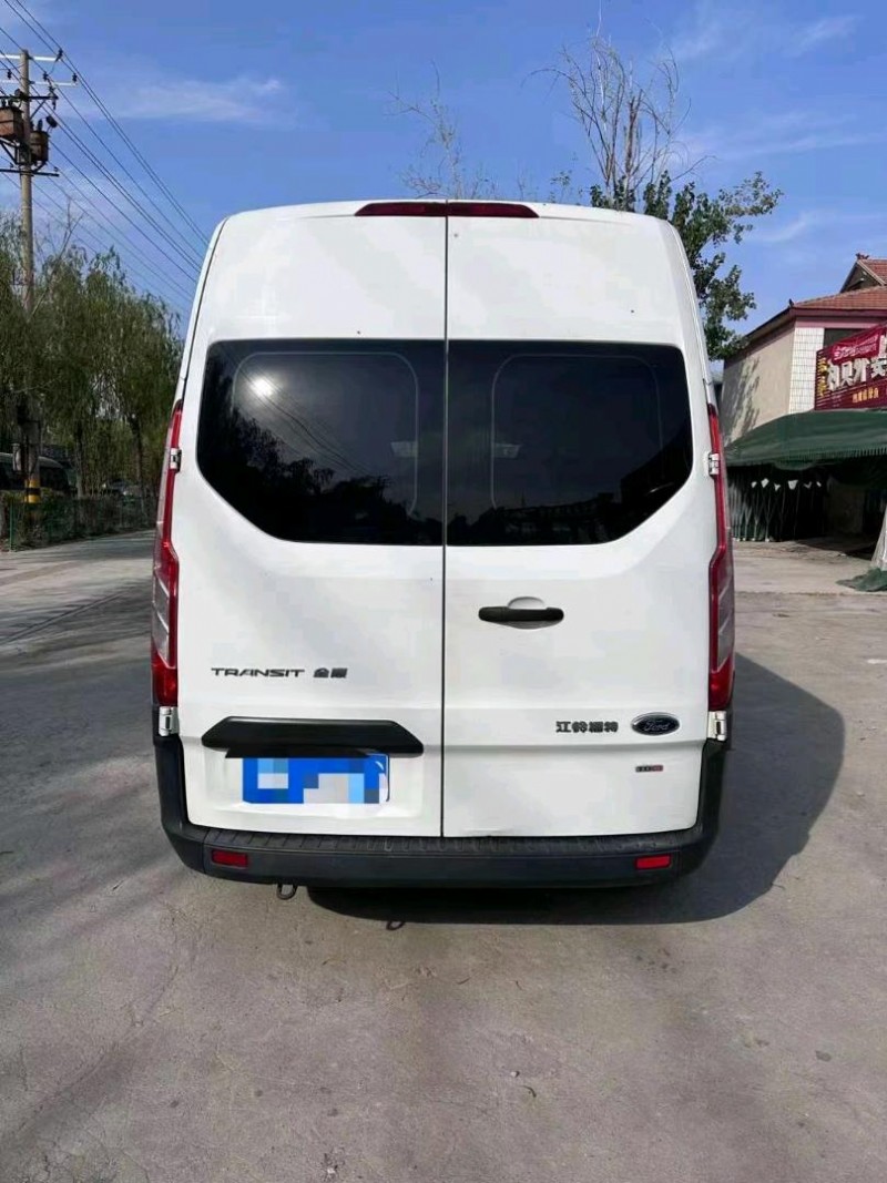 东营17年福特全顺6