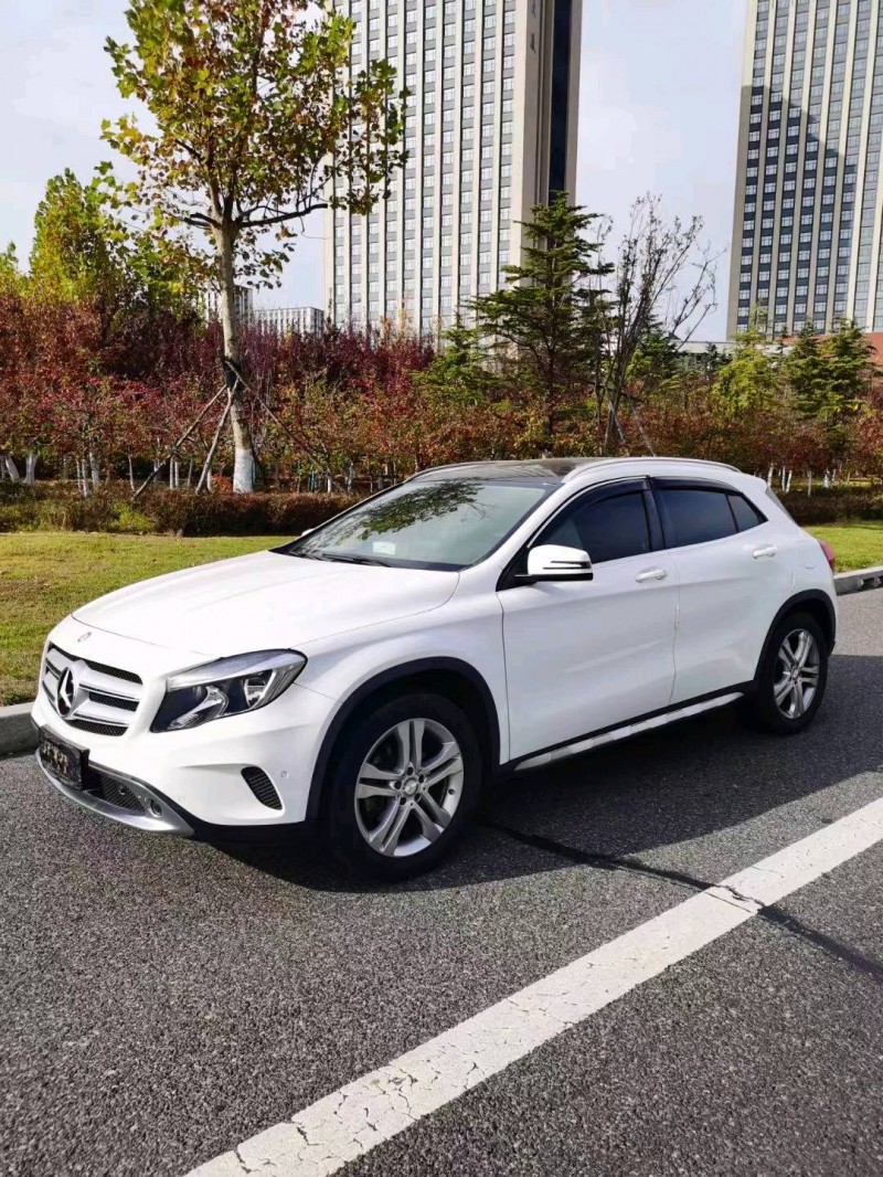 枣庄16年奔驰GLA7