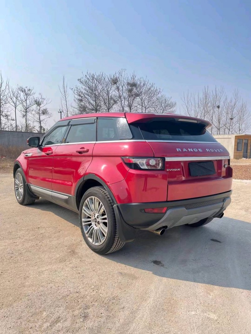 临沂12年路虎极光2