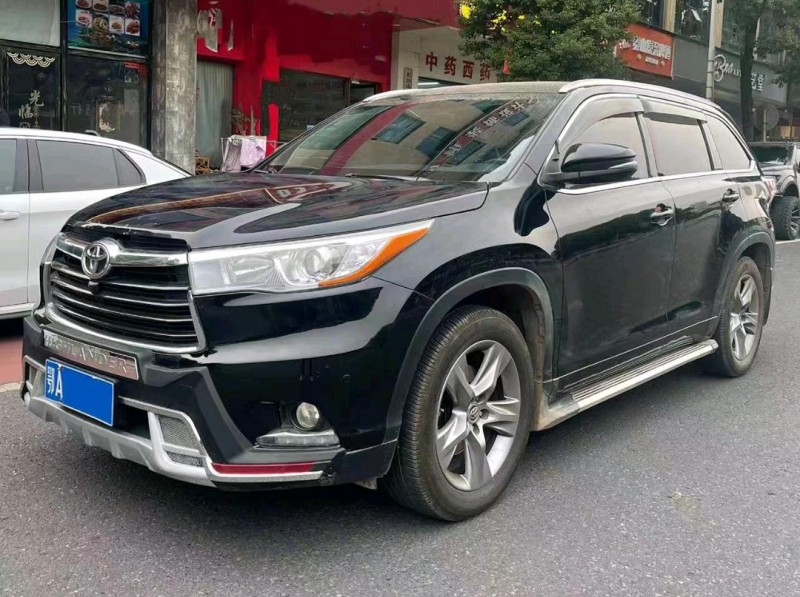 济南17年丰田汉兰达2