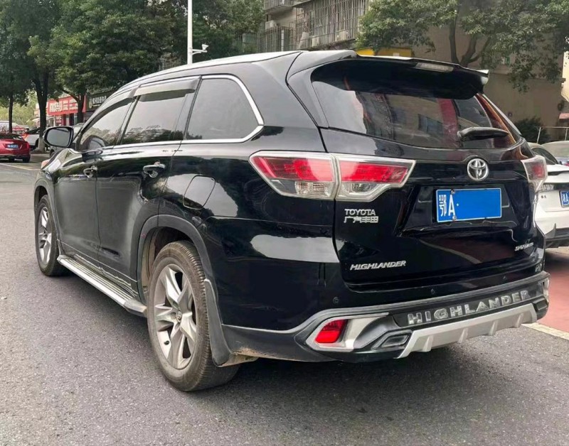 济南17年丰田汉兰达8