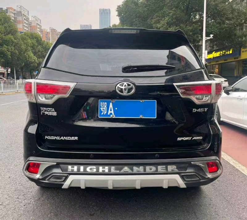 济南17年丰田汉兰达9