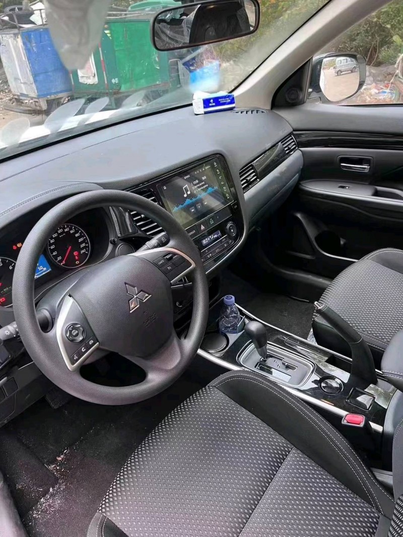 济南22年三菱欧蓝德3