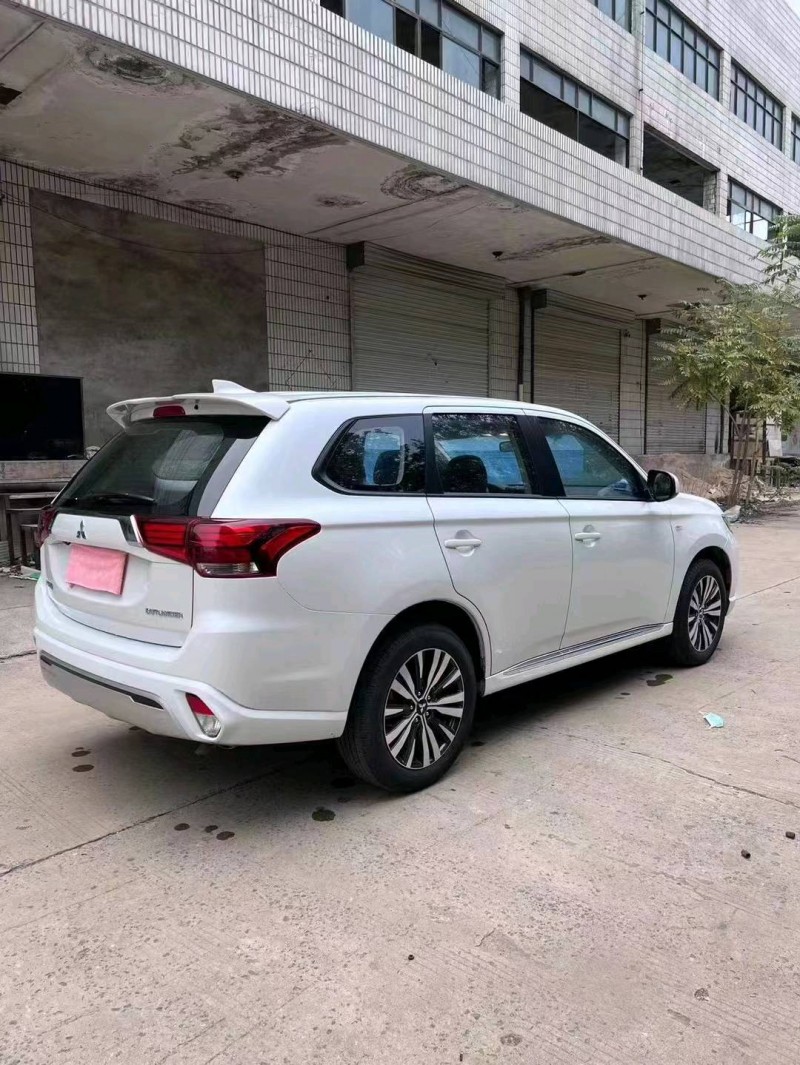 济南22年三菱欧蓝德1