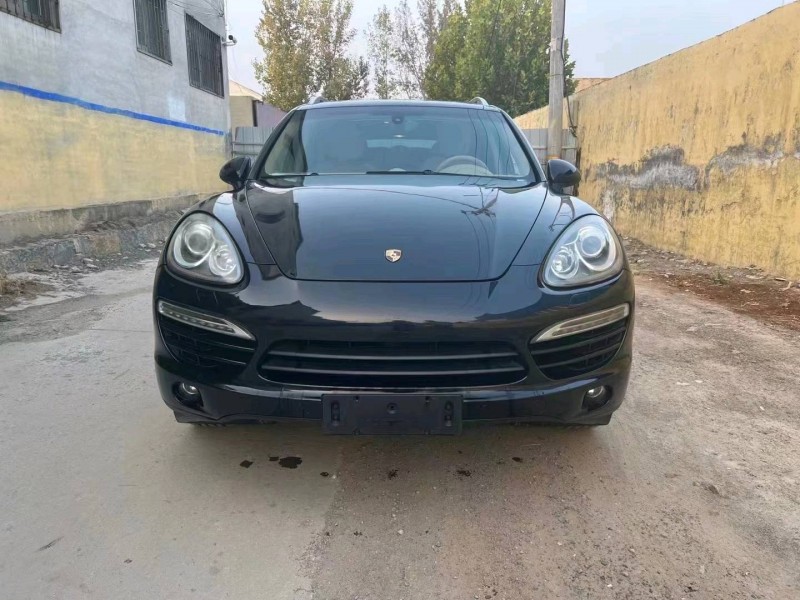 济南14年保时捷卡宴1