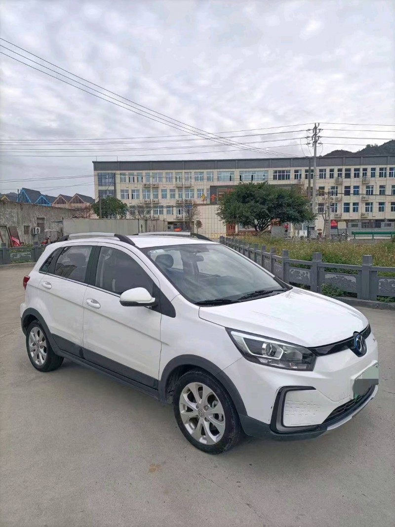 济南21年北汽新能源EU系列7