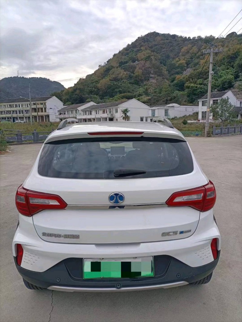 济南21年北汽新能源EU系列1