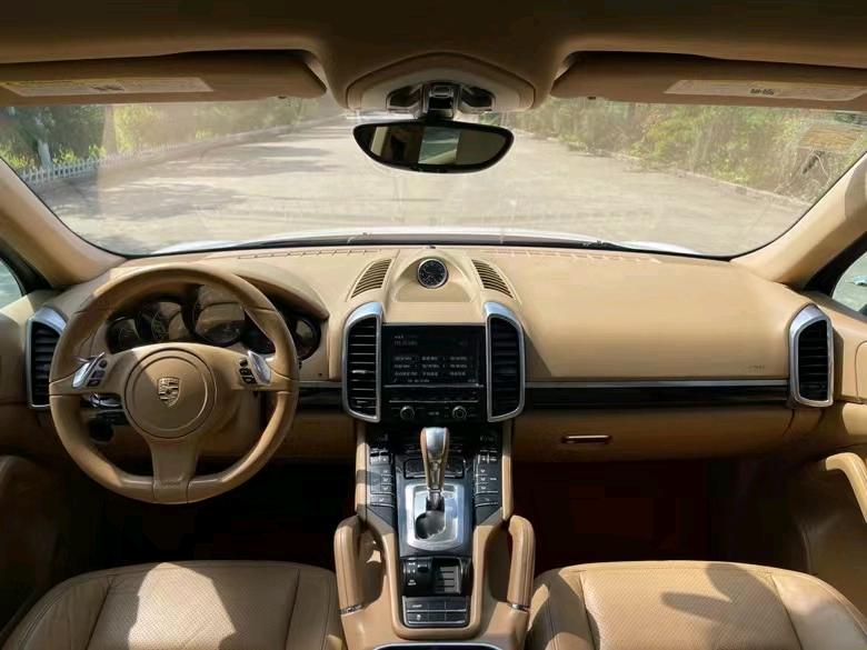 盐城14年保时捷卡宴7