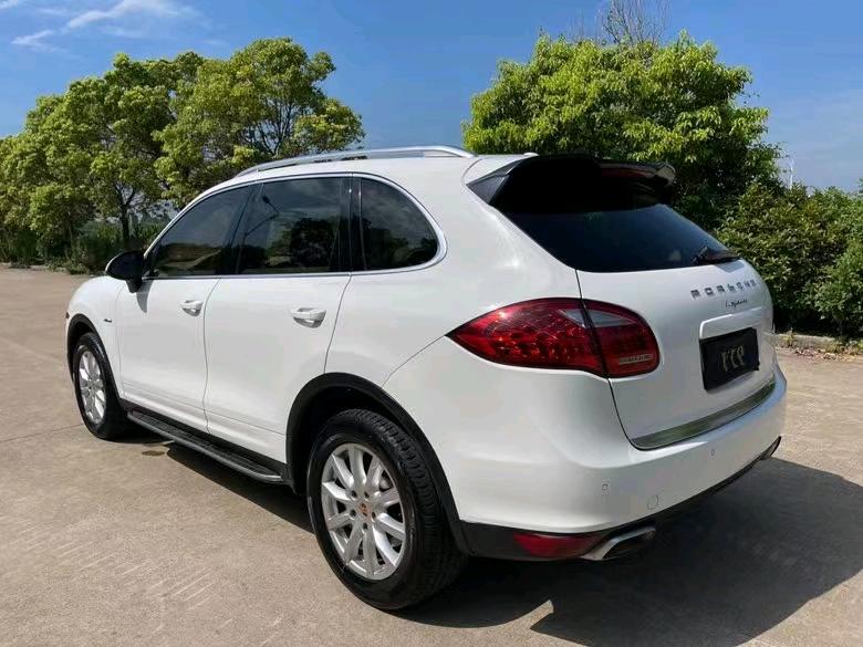 盐城14年保时捷卡宴9