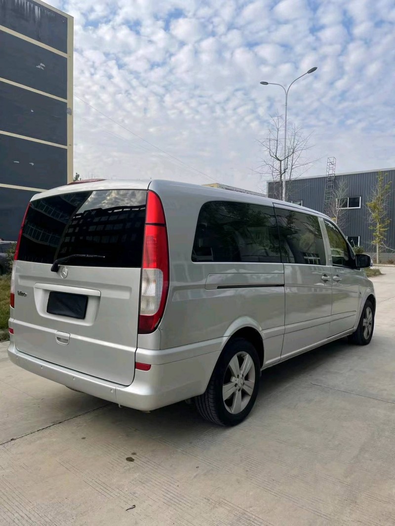 徐州12年奔驰威霆6