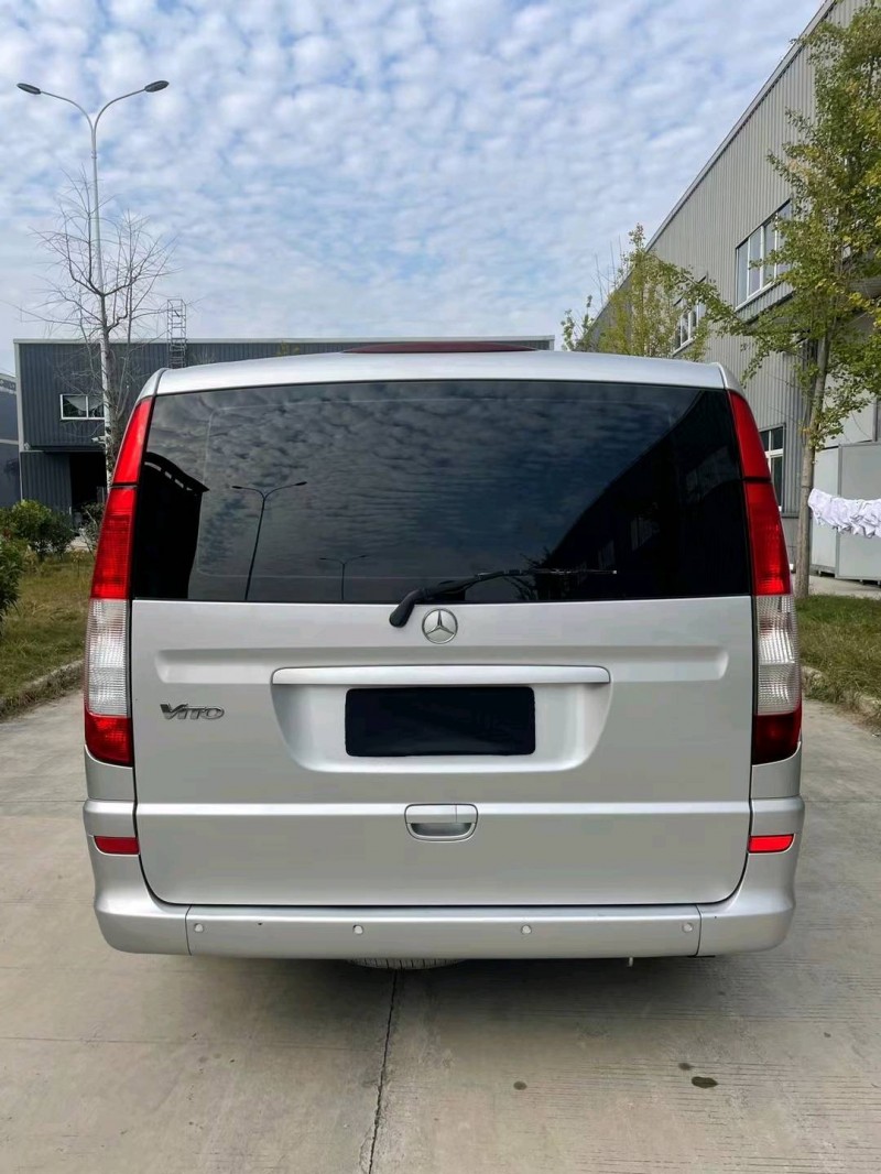 徐州12年奔驰威霆1