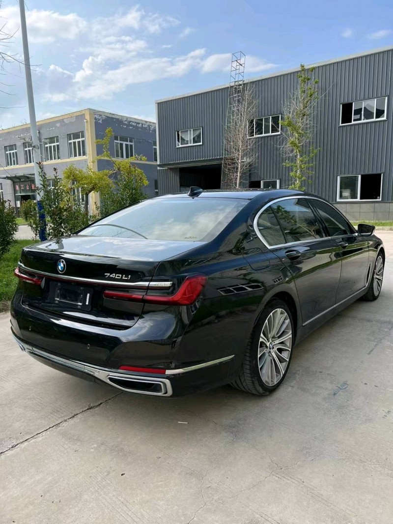 徐州20年宝马7系8