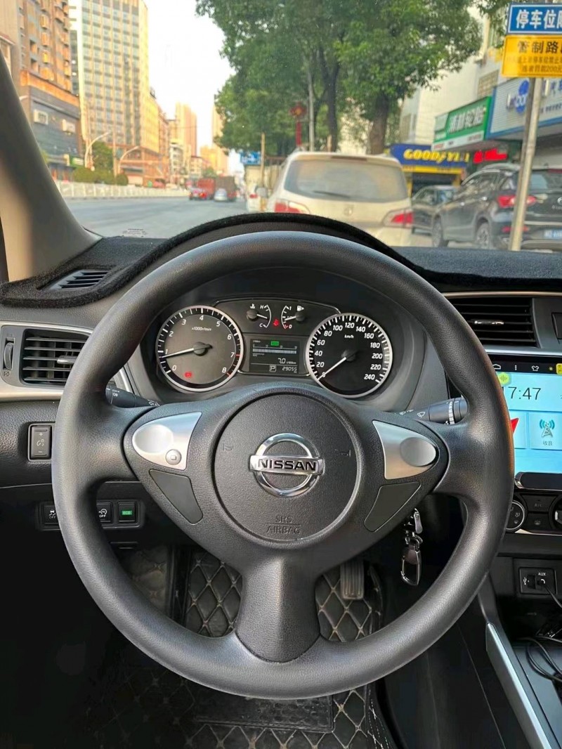 济南20年日产轩逸6