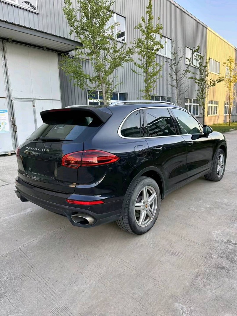 徐州17年保时捷卡宴4