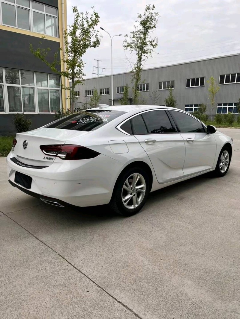 徐州21年别克君威2